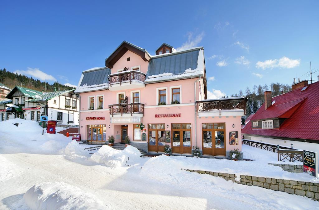 Wellness Hotel Grand Špindlerŭv Mlýn المظهر الخارجي الصورة