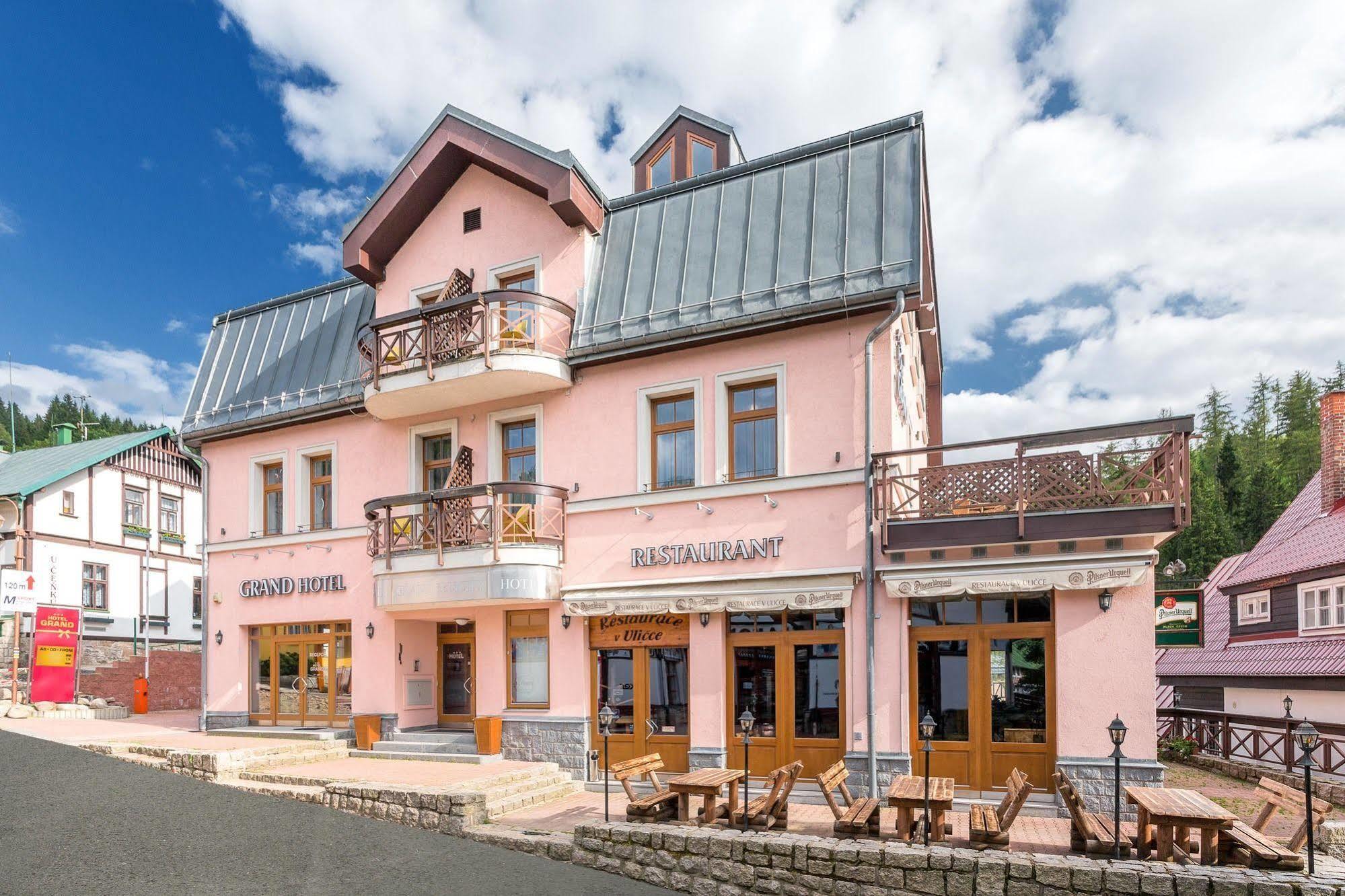 Wellness Hotel Grand Špindlerŭv Mlýn المظهر الخارجي الصورة